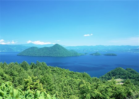 Lake Toya Stock Photo - Premium Royalty-Free, Code: 670-02120991