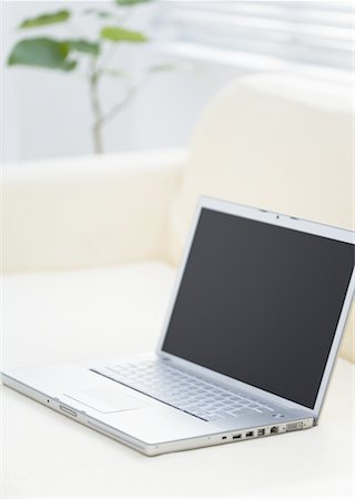 scholarship - Laptop computer Stock Photo - Premium Royalty-Free, Code: 670-02309729