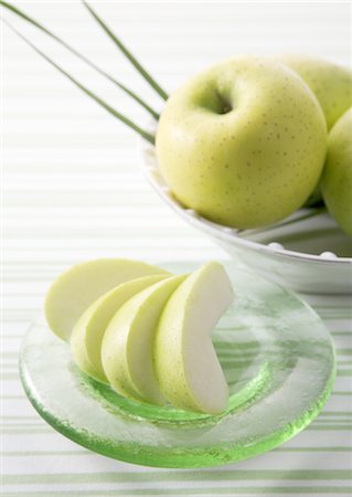 Green apple Stock Photo - Premium Royalty-Free, Code: 670-02966452