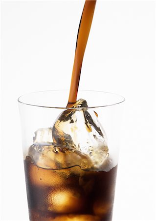streaming (flow of movement) - Iced Coffee Stock Photo - Premium Royalty-Free, Code: 670-02966885