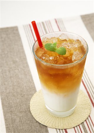 Iced tea with milk Stock Photo - Premium Royalty-Free, Code: 670-02966889