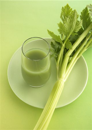 Green juice Stock Photo - Premium Royalty-Free, Code: 670-02966964