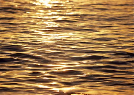 Surface of the sea (evening) Stock Photo - Premium Royalty-Free, Code: 670-02967296