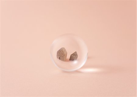 sphere - Sphere and miniature houses Stock Photo - Premium Royalty-Free, Code: 670-03607643