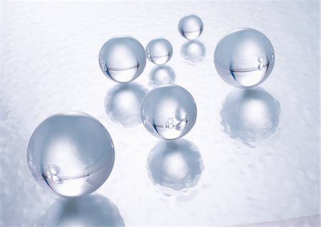 sphere - Clear spheres Stock Photo - Premium Royalty-Free, Code: 670-03709075