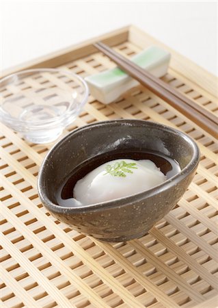 Soft boiled egg Foto de stock - Sin royalties Premium, Código: 670-03709253