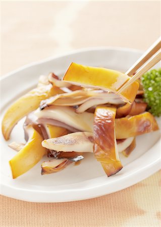 simsearch:670-03709468,k - Grilled squid dressed in soy sauce Stock Photo - Premium Royalty-Free, Code: 670-03709288