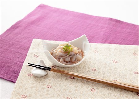 simsearch:670-03709252,k - Fermented octopus flavored with wasabi Foto de stock - Sin royalties Premium, Código: 670-03709375