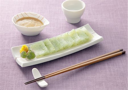 simsearch:670-03709252,k - Sashimi konnyaku Foto de stock - Sin royalties Premium, Código: 670-03709438