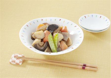 shiitake - Simmered vegetables, Chikuzenni Foto de stock - Sin royalties Premium, Código: 670-03709630