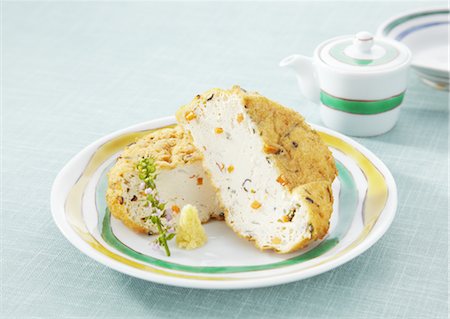 simsearch:670-03709704,k - Fried tofu fritter Foto de stock - Sin royalties Premium, Código: 670-03709751