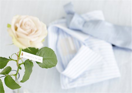 Present for Father's Day Stock Photo - Premium Royalty-Free, Code: 670-03710010
