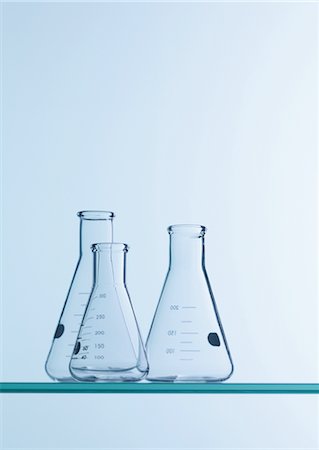 Fioles coniques Photographie de stock - Premium Libres de Droits, Code: 670-03734258