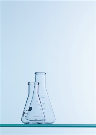 Fioles coniques Photographie de stock - Premium Libres de Droits, Code: 670-03734259