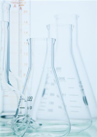 simsearch:670-03734302,k - Instruments de laboratoire Photographie de stock - Premium Libres de Droits, Code: 670-03734294