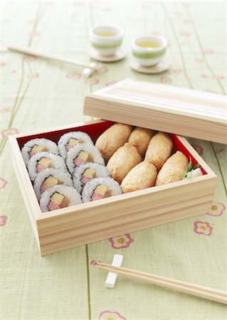 simsearch:669-07161792,k - Sukeroku sushi Foto de stock - Sin royalties Premium, Código: 670-03885711