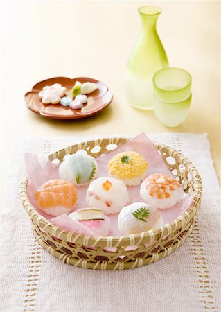 simsearch:670-06451334,k - Temari sushi Stock Photo - Premium Royalty-Free, Code: 670-03886024