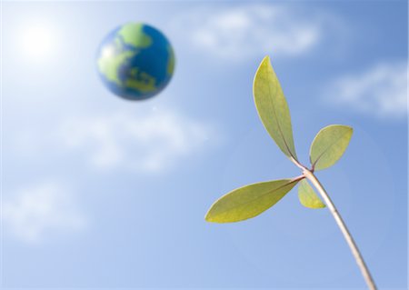 simsearch:670-04249663,k - Globe, feuilles et ciel bleu Photographie de stock - Premium Libres de Droits, Code: 670-03886305