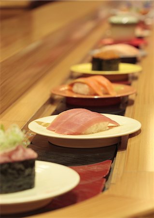simsearch:670-06451334,k - Conveyor belt sushi Stock Photo - Premium Royalty-Free, Code: 670-03886603