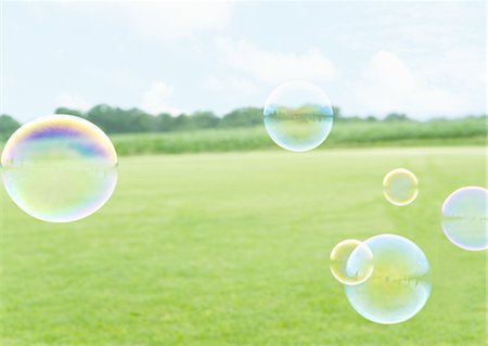 simsearch:670-03734305,k - Grass field and bubbles Stock Photo - Premium Royalty-Free, Code: 670-03887049