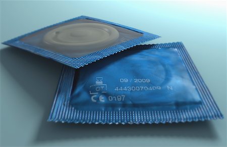 Condoms Stock Photo - Premium Royalty-Free, Code: 671-02102432