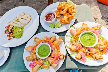 simsearch:652-03635076,k - Plates of mexican food Stock Photo - Premium Royalty-Free, Code: 673-06964713