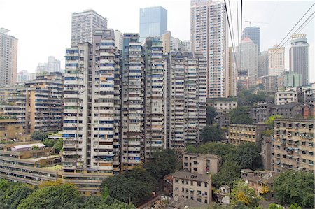 View of Chongqing from a Yangtze river cable car, China Foto de stock - Sin royalties Premium, Código: 673-08139262