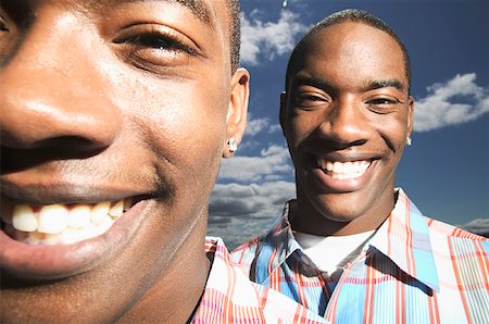 Portrait of twin teenage boys. Foto de stock - Sin royalties Premium, Código: 673-02137888