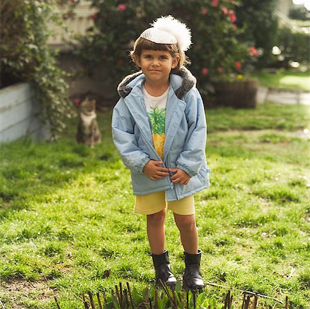 passoire - Girl wearing a party hat. Stock Photo - Premium Royalty-Free, Code: 673-02137952