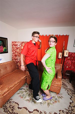 Couple dancing in their living room Foto de stock - Sin royalties Premium, Código: 673-02139027