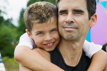 seriös - Bildnis Vater und junge Knaben Stockbilder - Premium RF Lizenzfrei, Bildnummer: 673-02139988