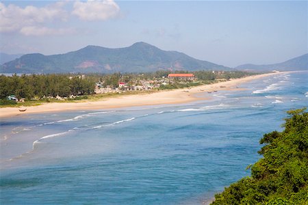 south china sea - View of Vietnamese town with mountains and sea Stock Photo - Premium Royalty-Free, Code: 673-02140702