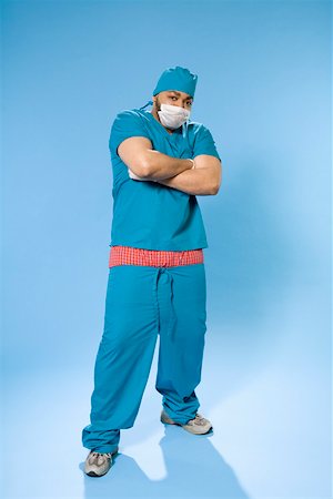 simsearch:673-02141022,k - Portrait of doctor wearing scrubs Stock Photo - Premium Royalty-Free, Code: 673-02141019