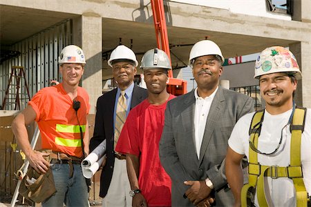 Group portrait of men at construction site Foto de stock - Sin royalties Premium, Código: 673-02141114