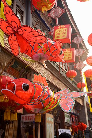 Décorations du nouvel an lunaire chinois au marché, Tianjin, Chine Photographie de stock - Premium Libres de Droits, Code: 673-02142610