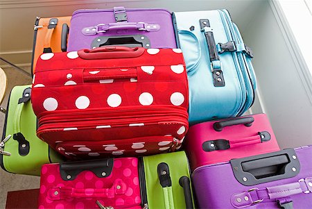 Assorted colorful suitcases Foto de stock - Sin royalties Premium, Código: 673-02216482