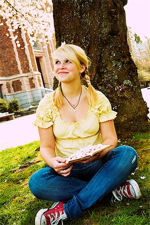 schüler - Teen girl on college campus Stock Photo - Premium Royalty-Free, Code: 673-03005464