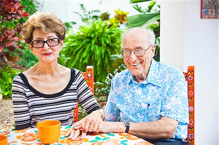 elderly couple happy - portrait of senior couple outdoors Stock Photo - Premium Royalty-Free, Code: 673-03623207