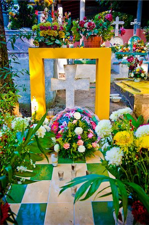 pierre tombale - cimetière au Mexique Photographie de stock - Premium Libres de Droits, Code: 673-03826272