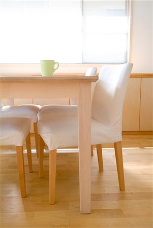 simsearch:685-02937448,k - Dining table and chairs Stock Photo - Premium Royalty-Free, Code: 685-02937402