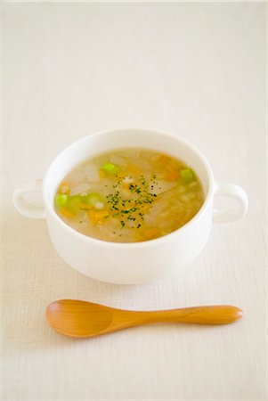 Millet and vegetable soup Foto de stock - Sin royalties Premium, Código: 685-02938295