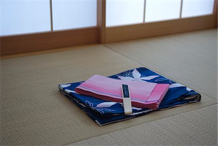 Yukata on tatami mat Stock Photo - Premium Royalty-Free, Code: 685-02941144