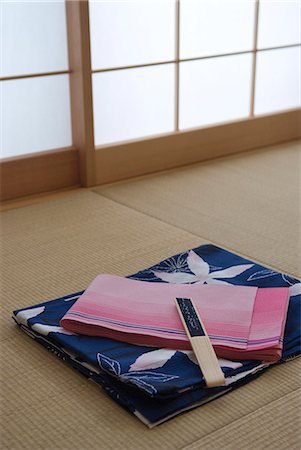 Yukata on tatami mat Stock Photo - Premium Royalty-Free, Code: 685-02941143