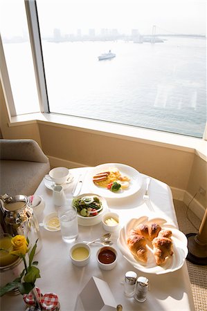 Breakfast in hotel room Stock Photo - Premium Royalty-Free, Code: 685-02941655