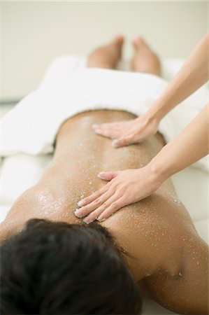 full body massage - Young man receiving thalassothrapy Foto de stock - Sin royalties Premium, Código: 685-03081833