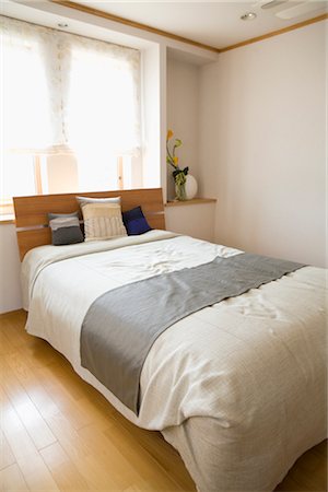 Bedroom Stock Photo - Premium Royalty-Free, Code: 685-03082519
