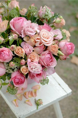 summer flower bouquets - Bunch with pink roses outdoors Stock Photo - Premium Royalty-Free, Code: 689-05610254