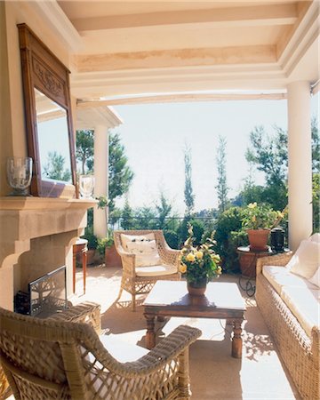 style home - Mediterranean loggia Stock Photo - Premium Royalty-Free, Code: 689-05610392