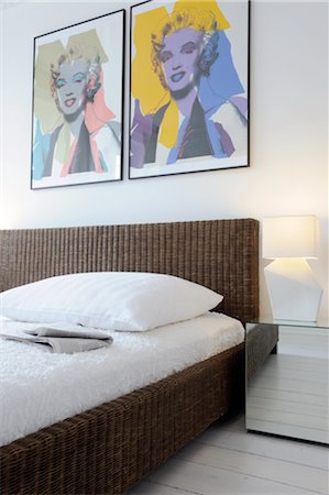 simsearch:689-05611500,k - Moderne Schlafzimmer mit Pop-Art über dem Bett Stockbilder - Premium RF Lizenzfrei, Bildnummer: 689-05610674