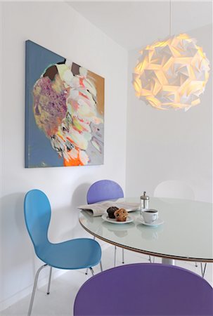 porcelana - Modern bright dining room Foto de stock - Sin royalties Premium, Código: 689-05611066